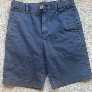 Vineyard Vines boys navy shorts. Size 10.